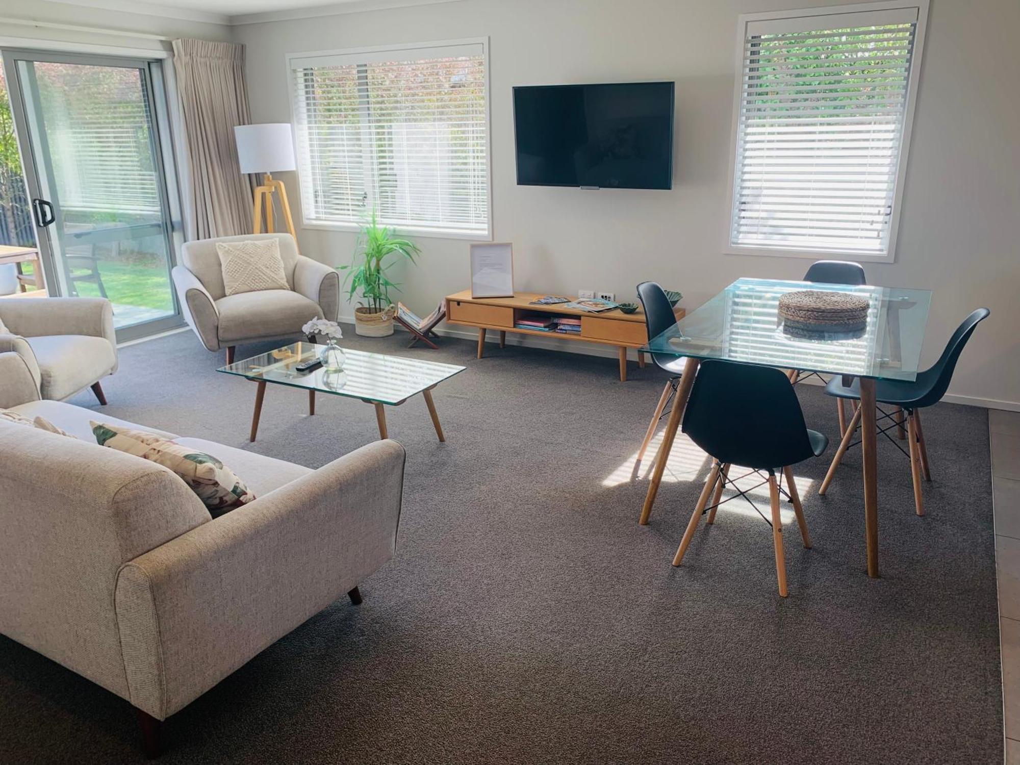 Villa Stunning Modern Retreat à Hastings Extérieur photo